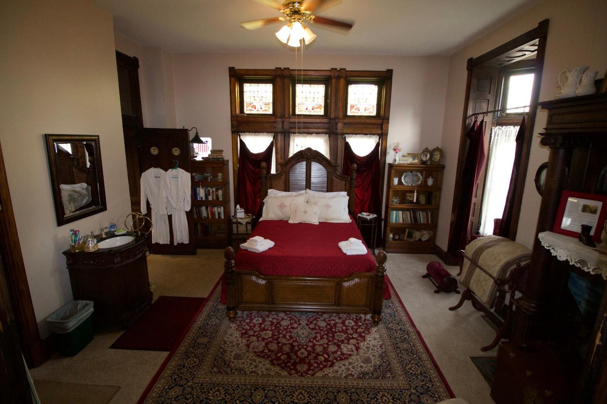 אינדיאנפוליס Mansion On The Mile B&B מראה חיצוני תמונה